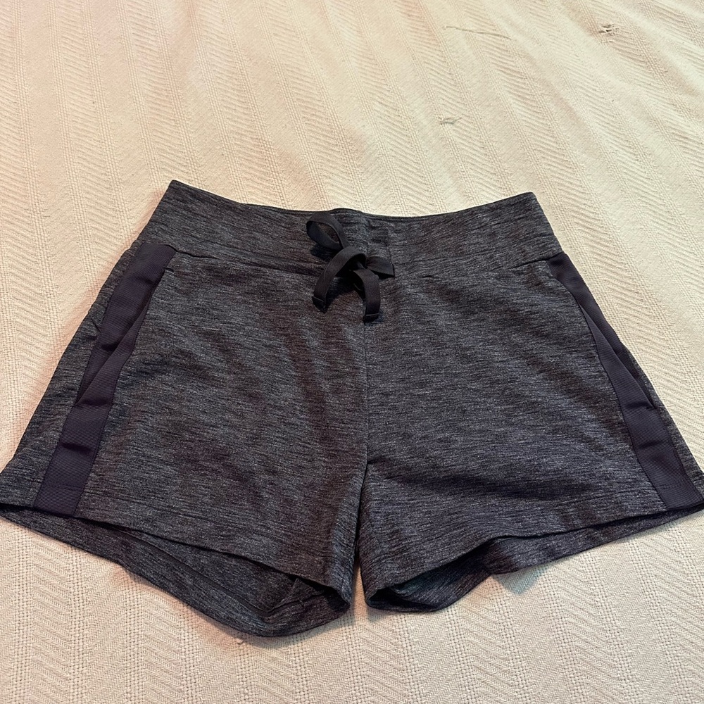 Athleta shorts. Size M. Excellent condition.